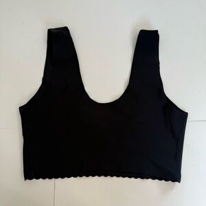 Proof Black Seamless Wireless Scoop Neck Scalloped Edge Bra Size Small